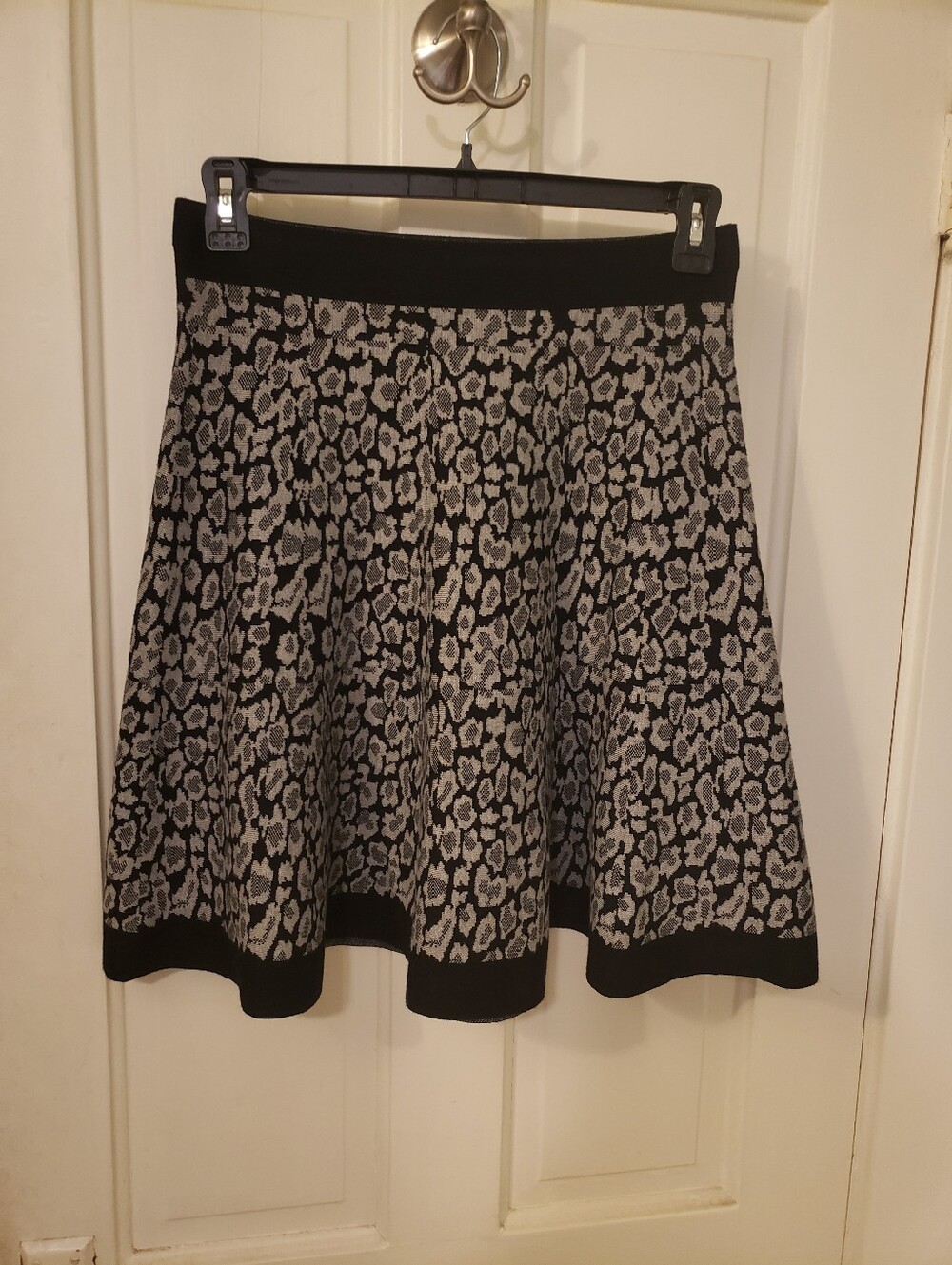 Milano Black and Gray Patterned Sweater Skirt